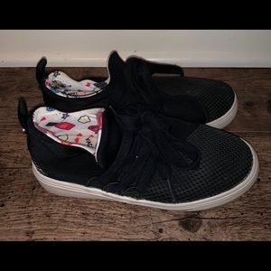 Steve Madden sneakers size 1 black